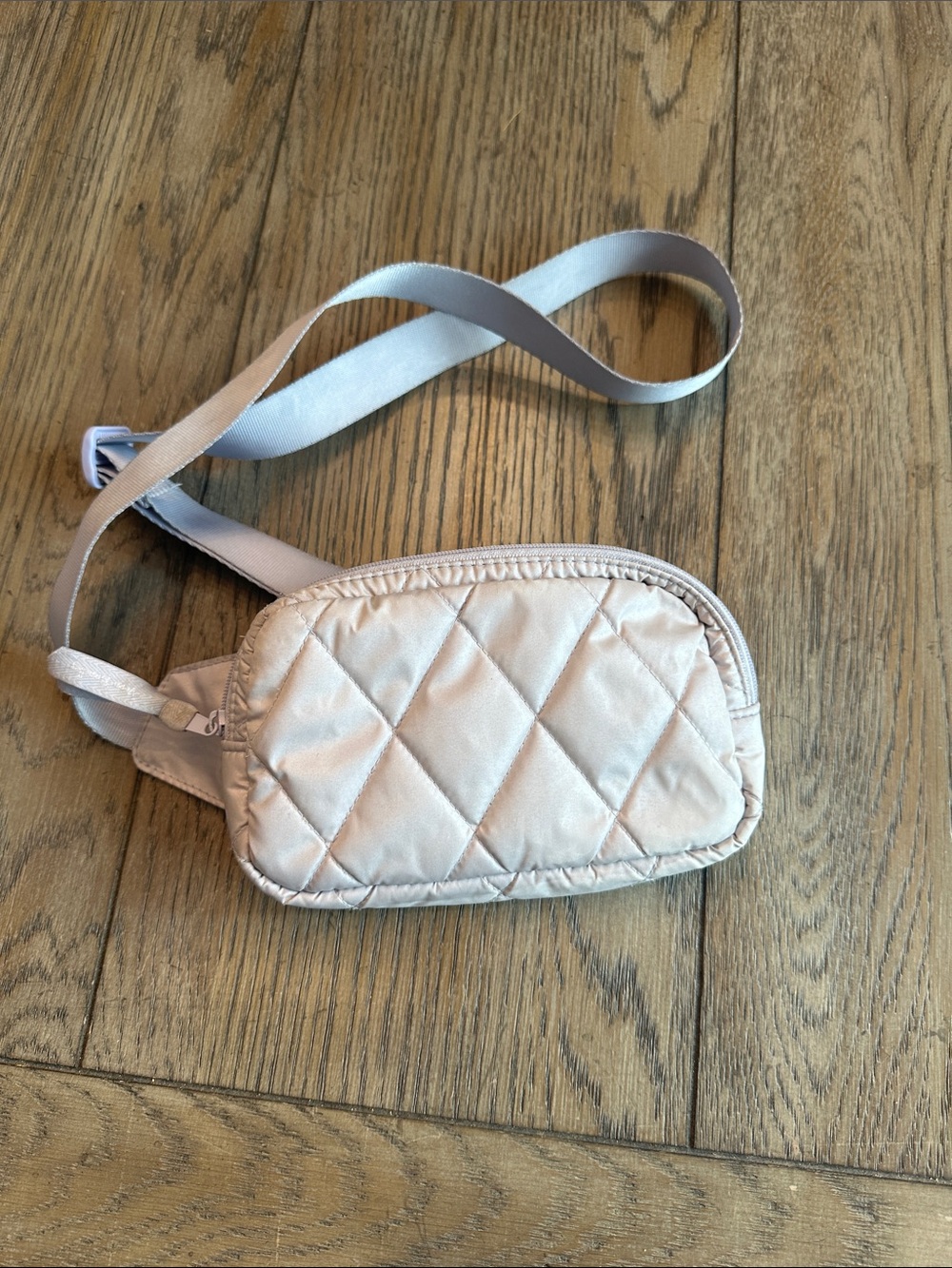 Vera Bradley Iris Orchid Quilted Ultralight Essential Belt Bag Fanny Pack